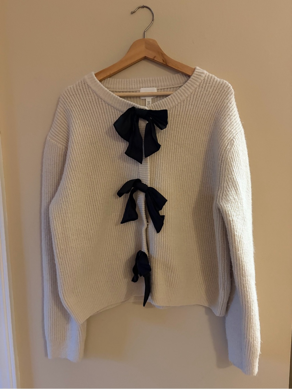 H&M Cream Knit Sweater with Black Ribbon Bows